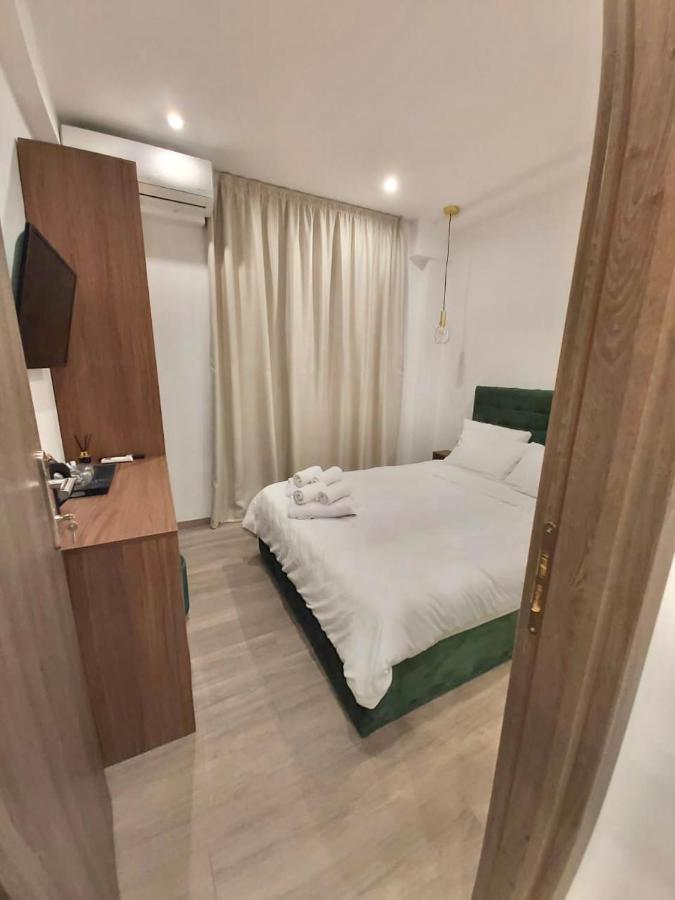 Real City Suites Syntagma 雅典 外观 照片
