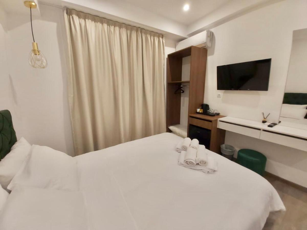 Real City Suites Syntagma 雅典 外观 照片