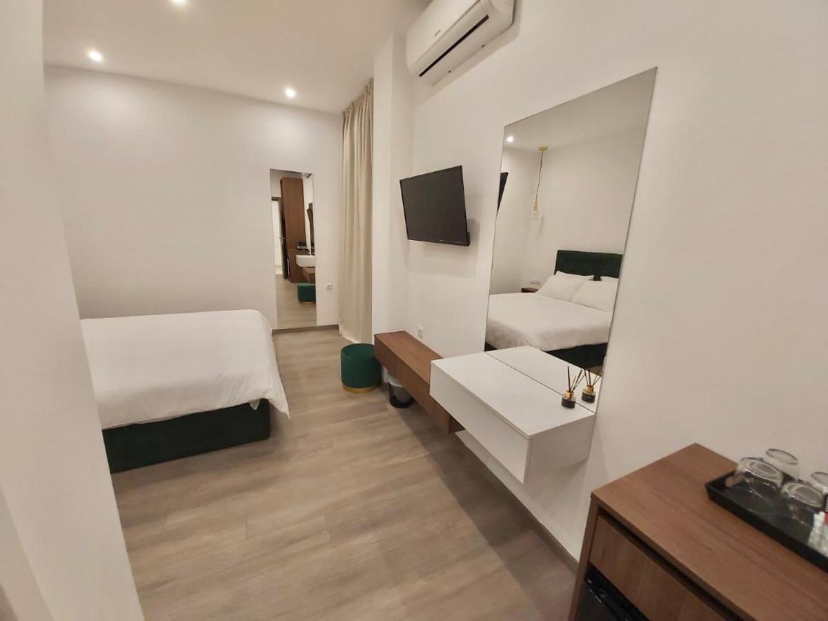 Real City Suites Syntagma 雅典 外观 照片