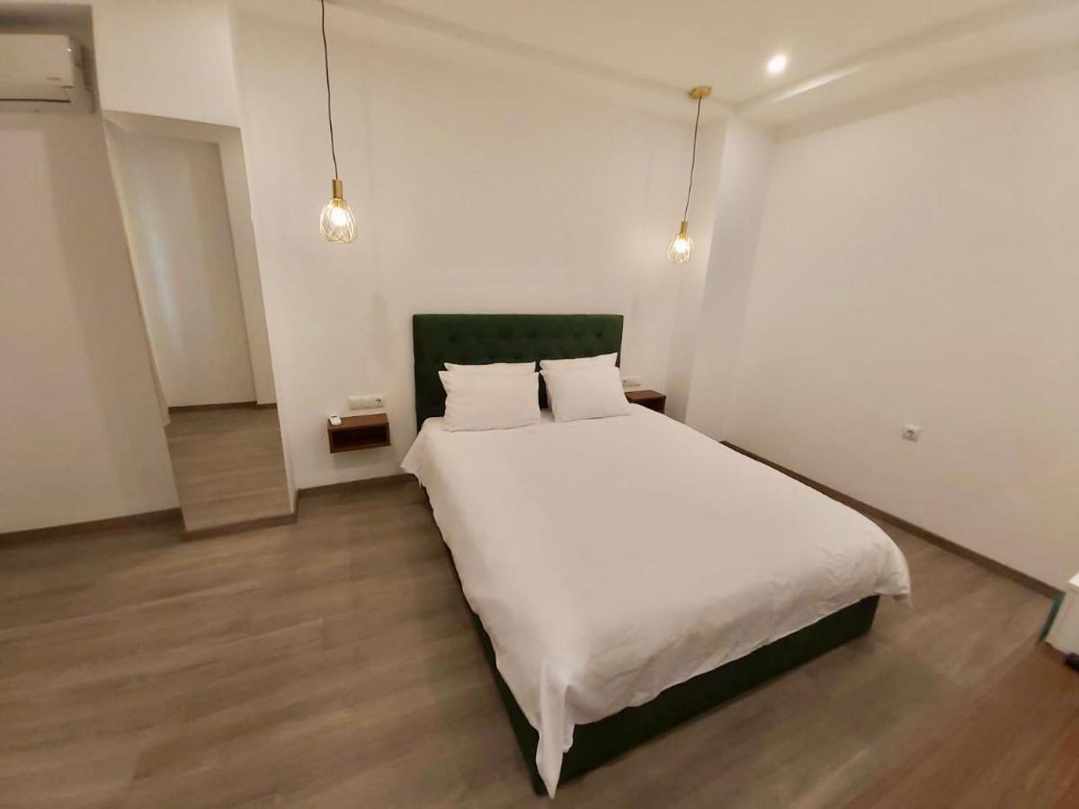 Real City Suites Syntagma 雅典 外观 照片