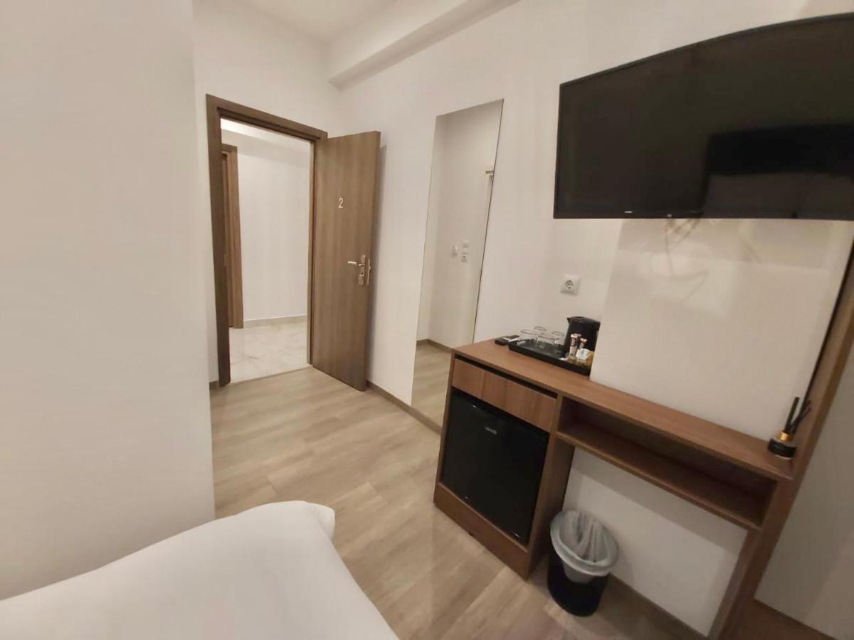 Real City Suites Syntagma 雅典 外观 照片